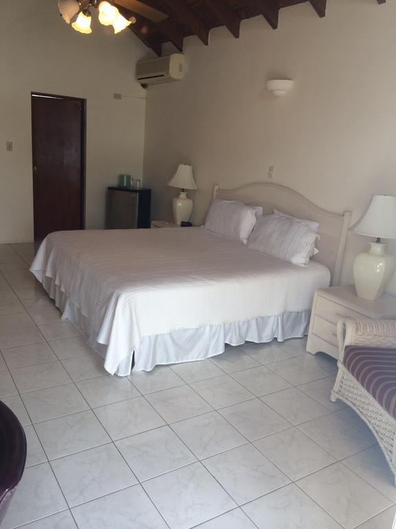 Fort Burt Hotel Road Town  Room photo